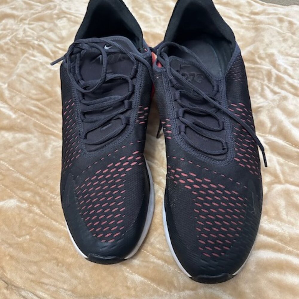 Nike Air Max 27C